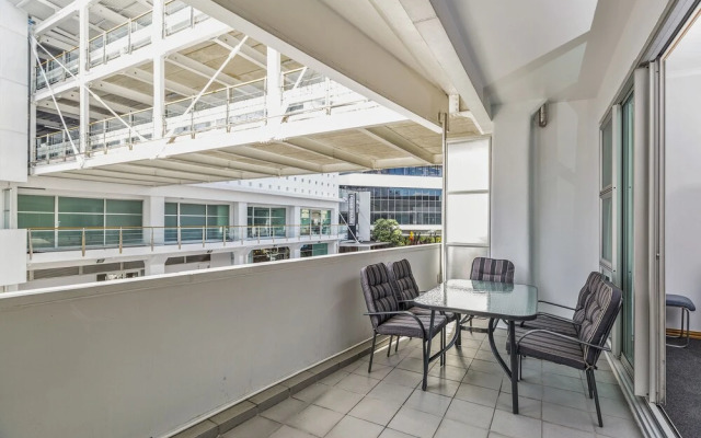 Two Bedroom Waterfront & City Apartment