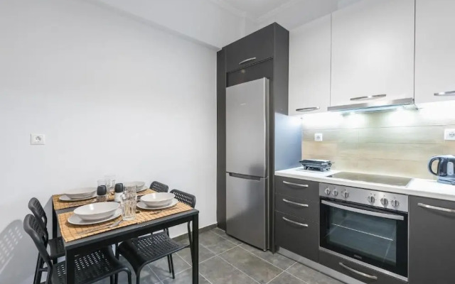 K&D Modern Apartment in Athens