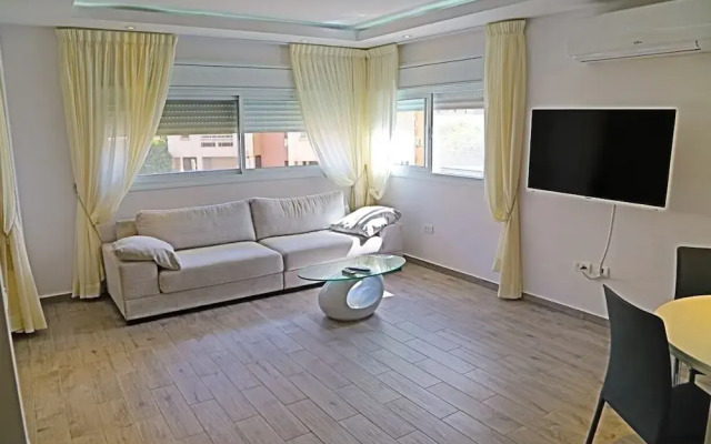 Royal Lea Apartments