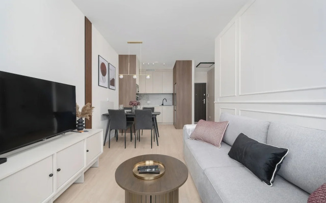 Wroclaw Apartment With Bathub by Renters
