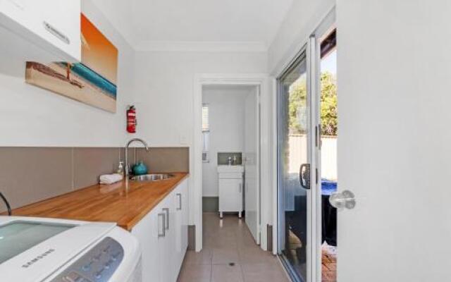 Blue Bay Beach Stay - Mandurah