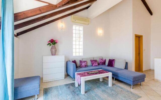 Apartment Alba