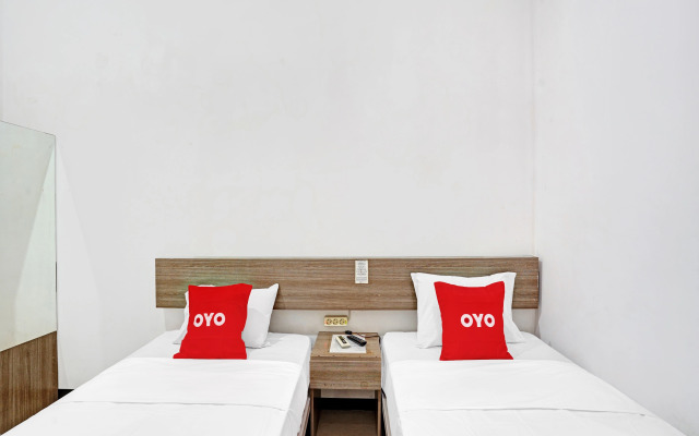 OYO 90442 Almeira Homestay Syariah Sub