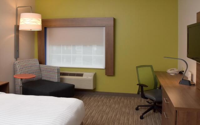 Holiday Inn Express Mount Pleasant-Scottdale by IHG