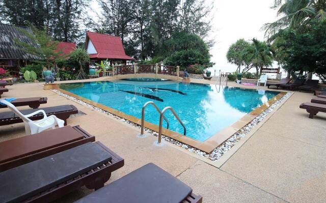 Lanta Villa Resort