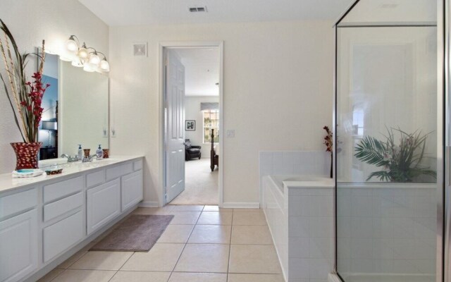 Poolside Charm 3 Bedroom Condo