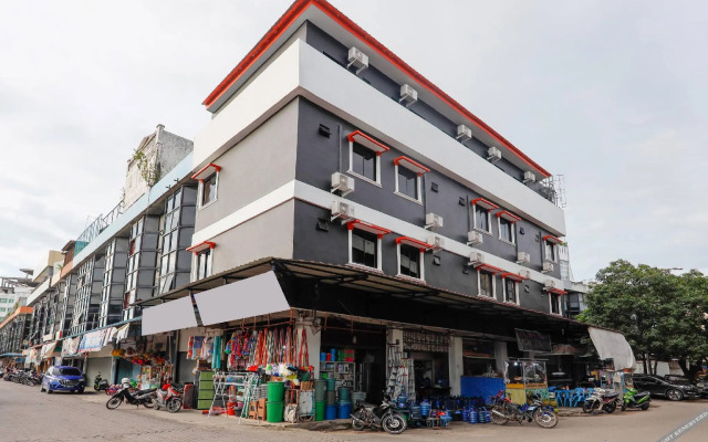 OYO 91305 Merah Putih Inn