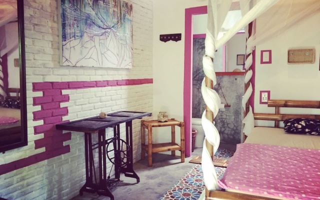 The Happy Bird B&B – Guest Rooms – Da Nang