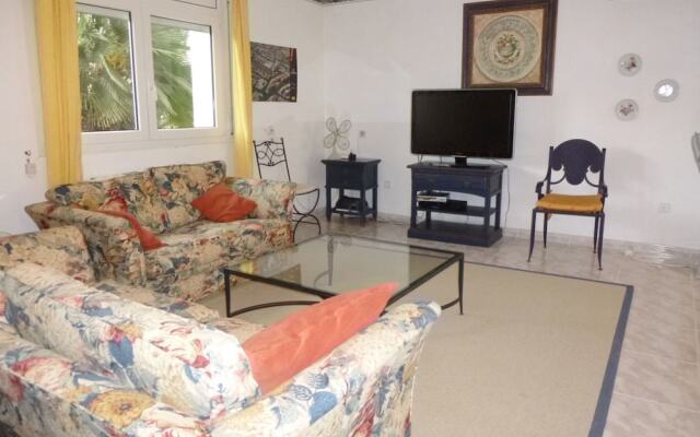 Luxurious Holiday Home in Empuriabrava With Private Pool