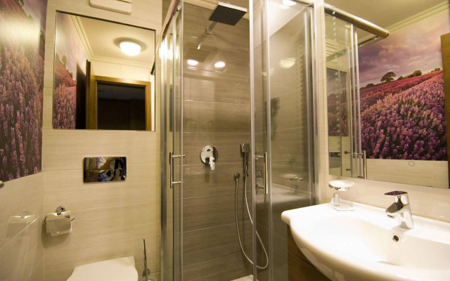 Golden Ball Club Hotel & Fitness