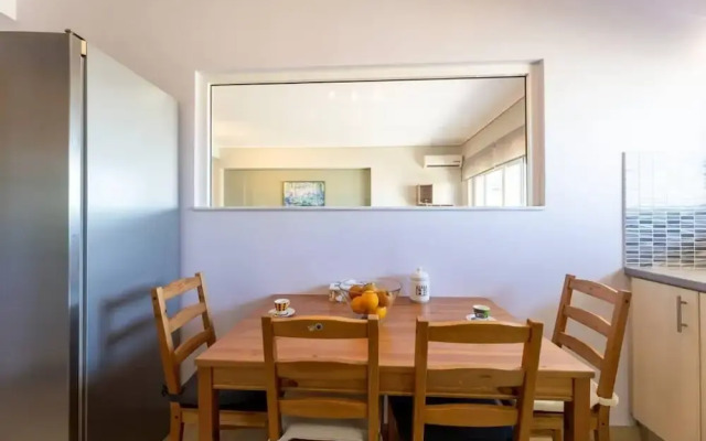 Petralona Dazzling top Floor 2BD AP