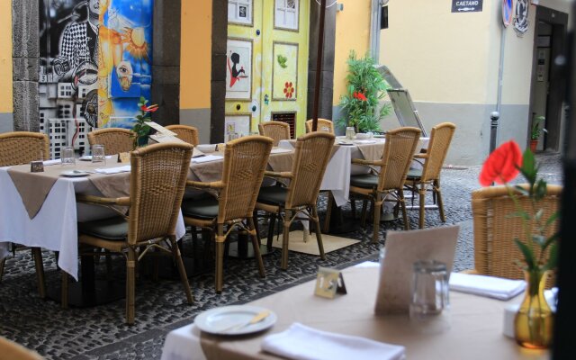 In The Pedestrianised Funchal Old Town, Close To Amenities Taberna Apartment 3