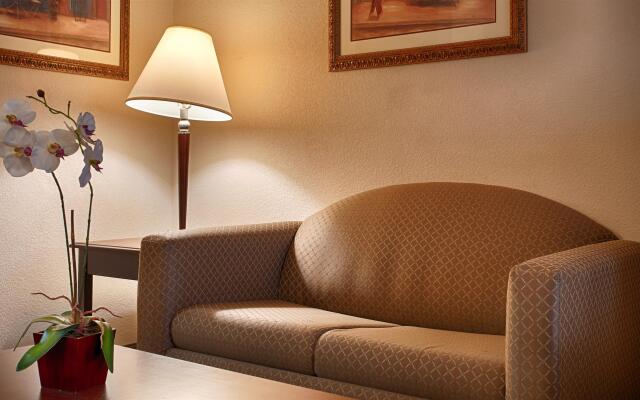 Best Western Granbury Inn & Suites