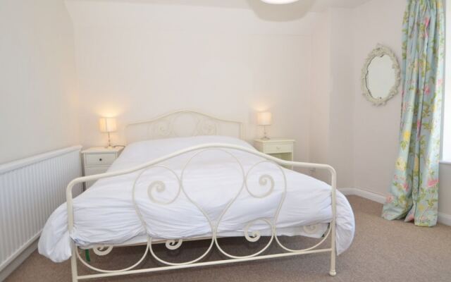 Beautiful Holiday Home in Kingsbridge With Garden