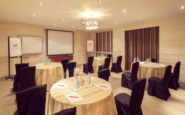 Grand Mercure Vadodara Surya Palace Hotel