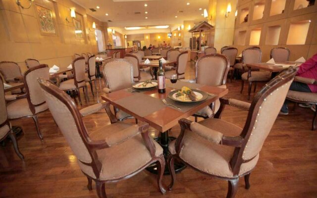 Oasis Amir Hotel