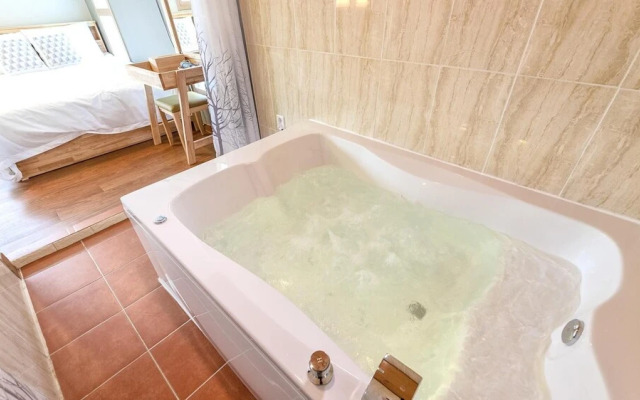 Gapyeong Arom Spa Pension