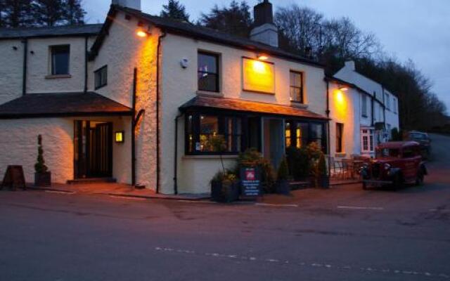 The Crown Country Inn