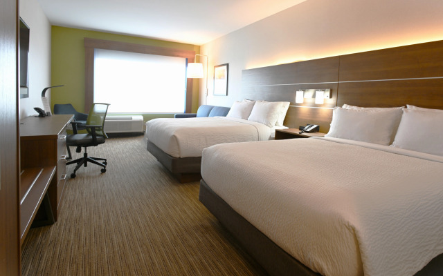 Holiday Inn Express & Suites Aurora by IHG