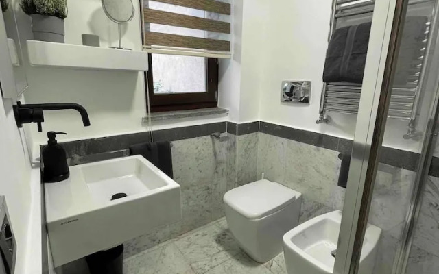 Exclusive 2-Bed Villa 5 min to Colosseum