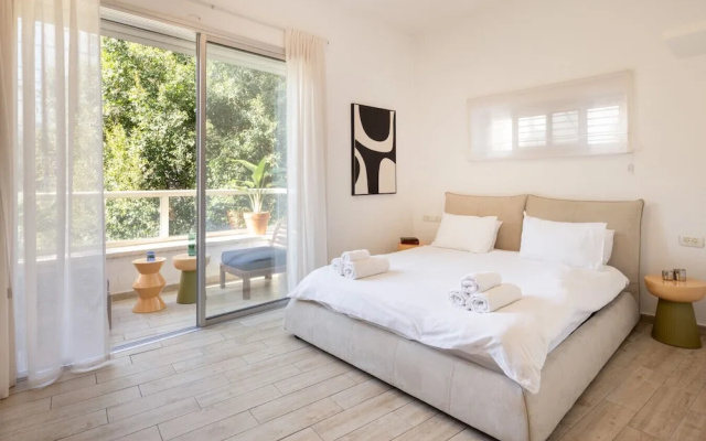 Heart of TLV-Modern wBalcony- 3BD & 3BR