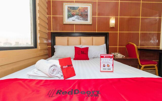 RedDoorz near Araneta Center Quezon City