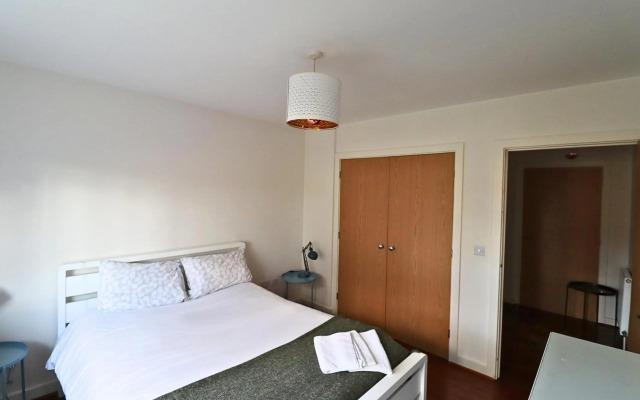 Wokingham - Large 2 bedroom Apartment