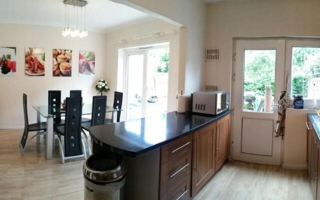 Basingstoke Townhouse