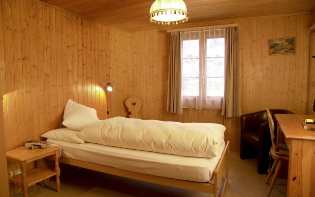Silvapina – Guest Rooms – Klosters-Serneus