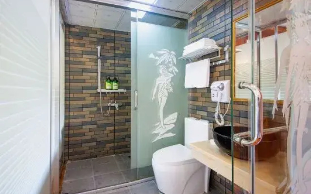 YuMujjuu Inn（Phoenix Ancient Town Yunqiao Branch）