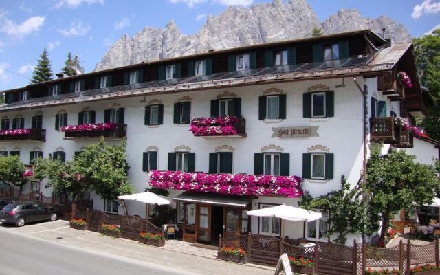 Hotel Menardi