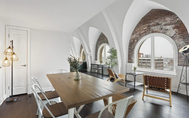 Divine Lorraine Apartment Hotel