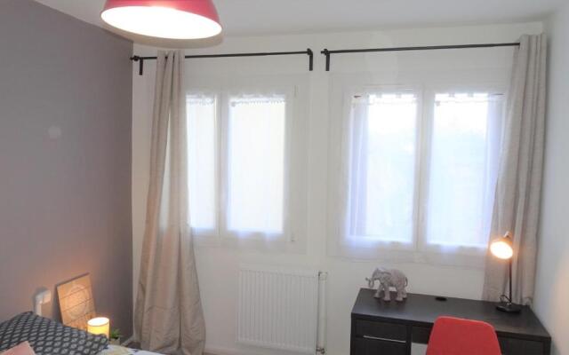 Grand appartement T3/T4 proche des berges du Cher