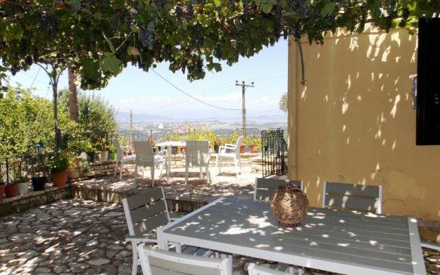 Lamda's House Agii Deka Corfu