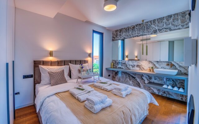 Crystal Holiday Residence II