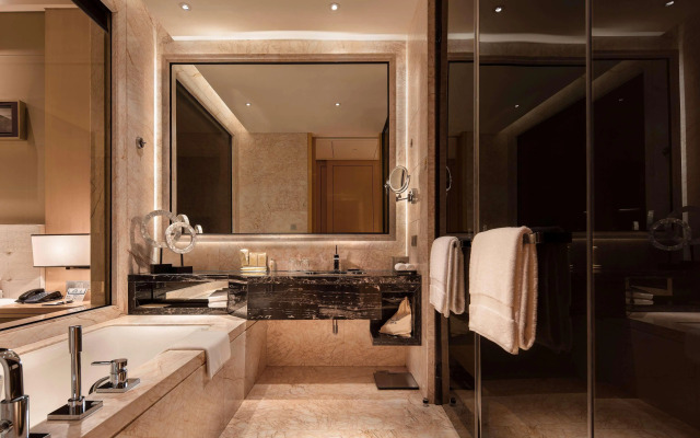 Hilton Dalian