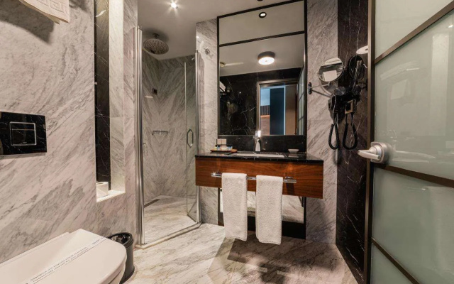 Levni Plus Hotel