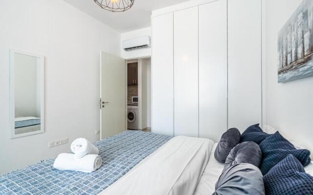Tyche's 1 BDR apartment in Larnaca
