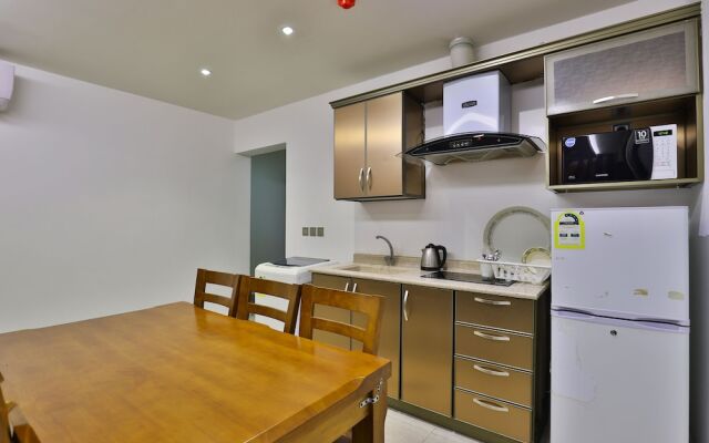 OYO 240 Roshan Gulf Hotel Suites