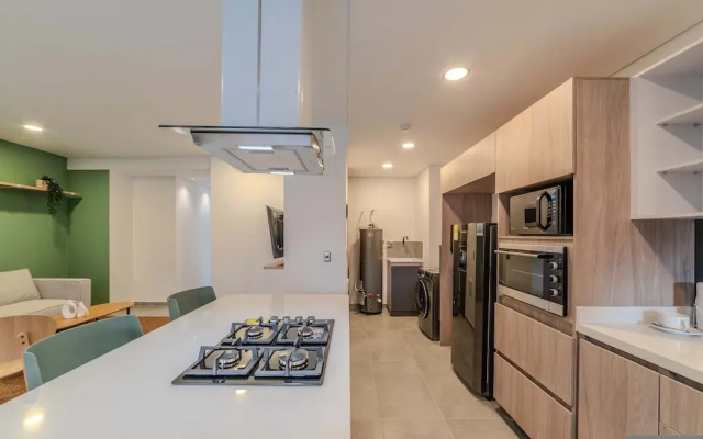 w Spacious 3BR w Outdoor Dining Terrace in Laureles