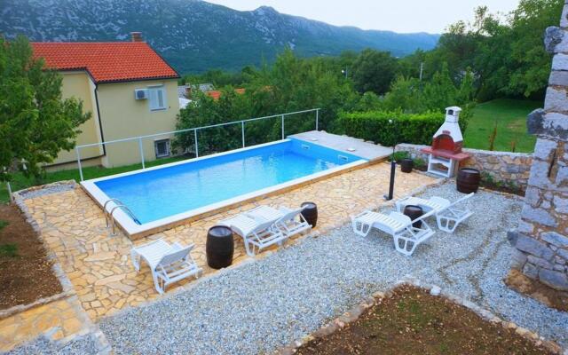 Kate - Cosy Place in the Nature - H