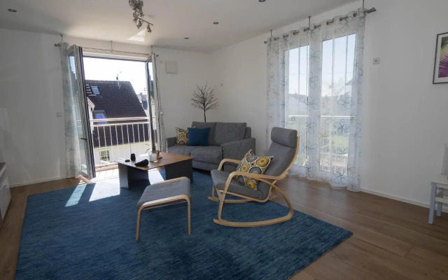 16Lilien Apartmentwohnung Gartenblick
