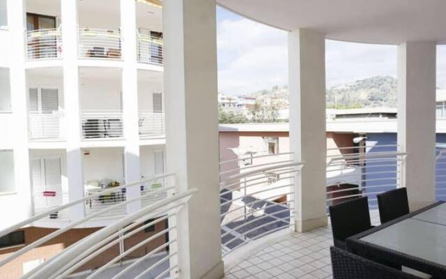 Casa Alice vicino al mare con ampio balcone