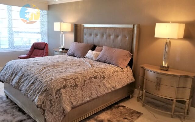 Alexander 1701 2 Bedroom Apts by RedAwning