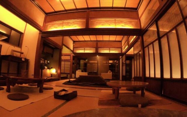 Cafe & Guesthouse Name Came Ono
