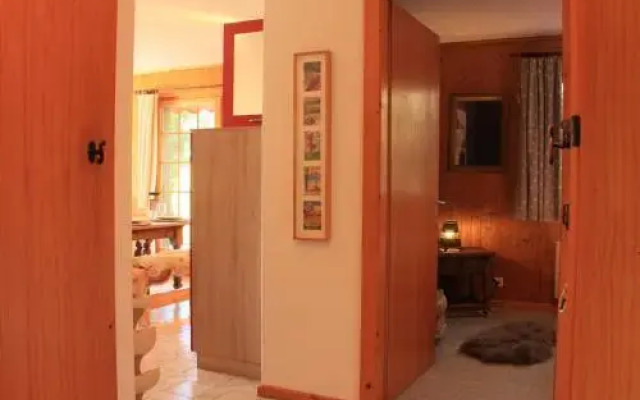 Apartment Armorial II / apt 2