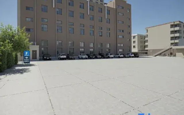 Yulin Hotel