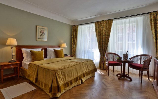 Appia Hotel Residences