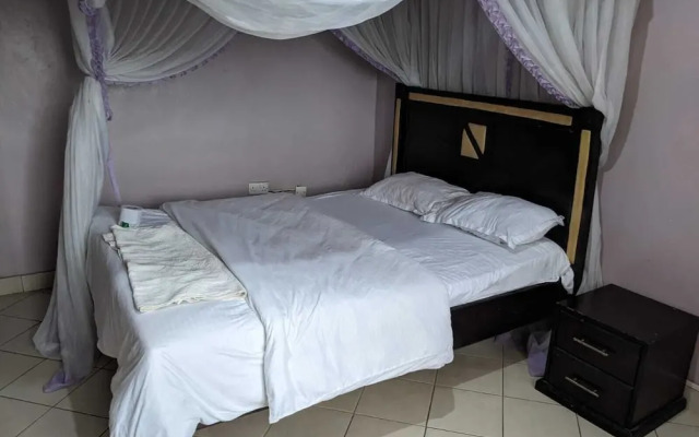 Madola Hotel