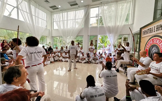 Americas Townhouse Hotel